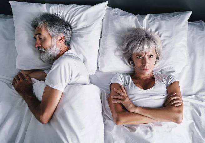 Älteres Paar im Bett Älteres Paar im Bett